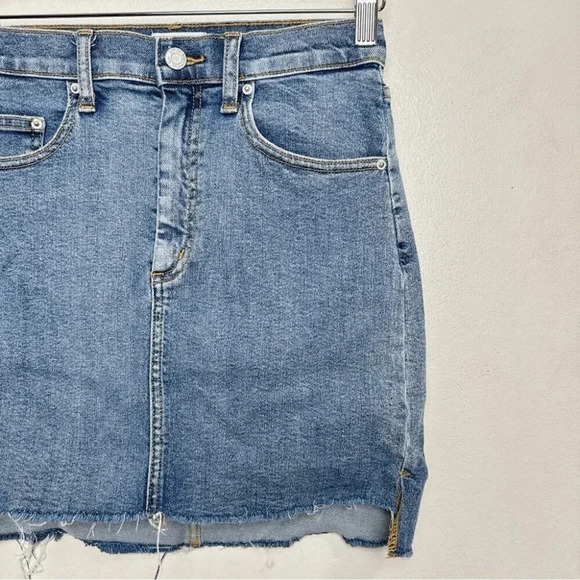 Aritzia Womens 2 Wilfred Free Cut Off Denim Skirt  Mini Raw Step Hem - Picture 4 of 11